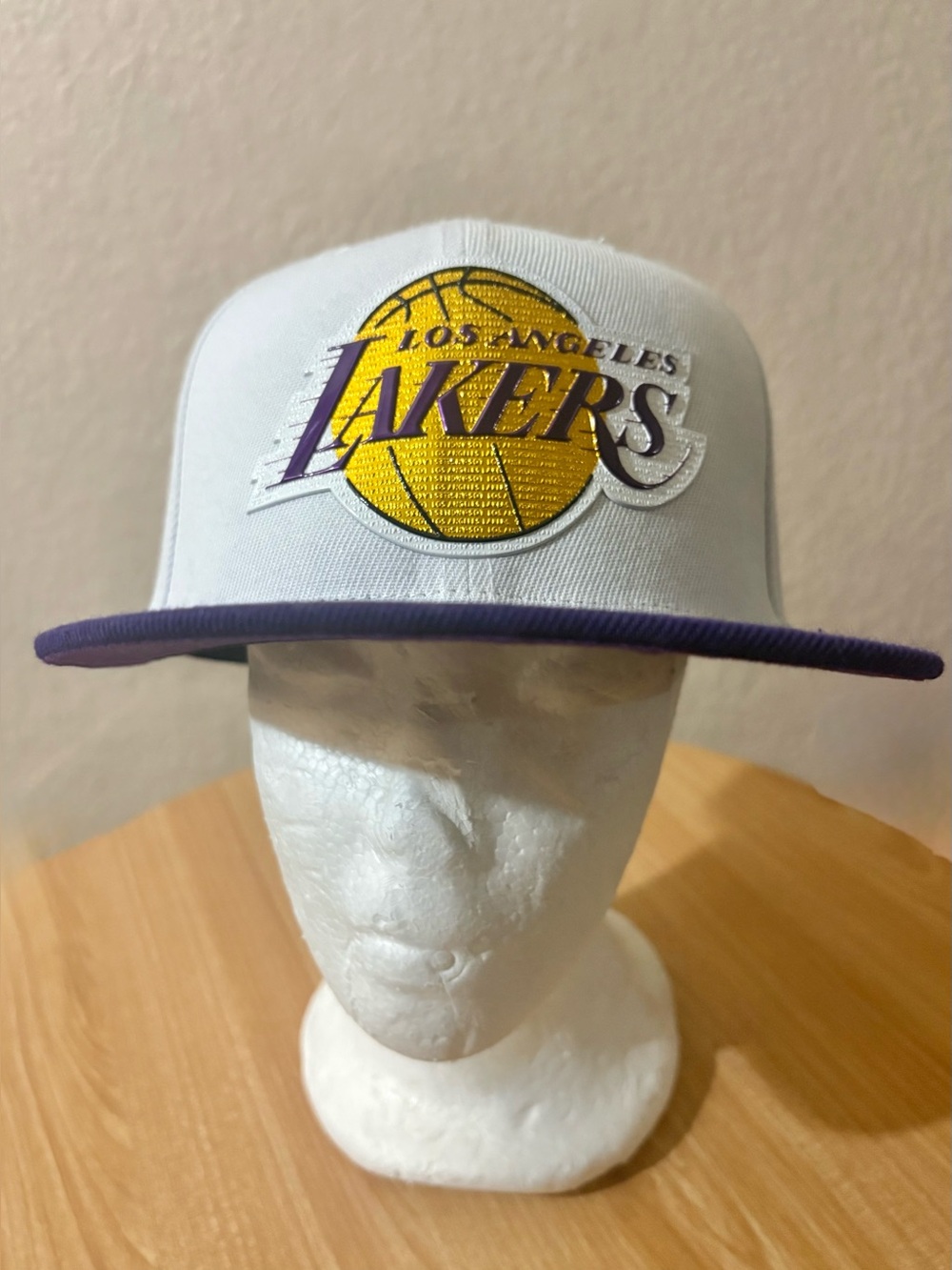 Ultra Game Los Angeles LA Lakers White/Purple Snapback Hat NBA O/S Brand New
